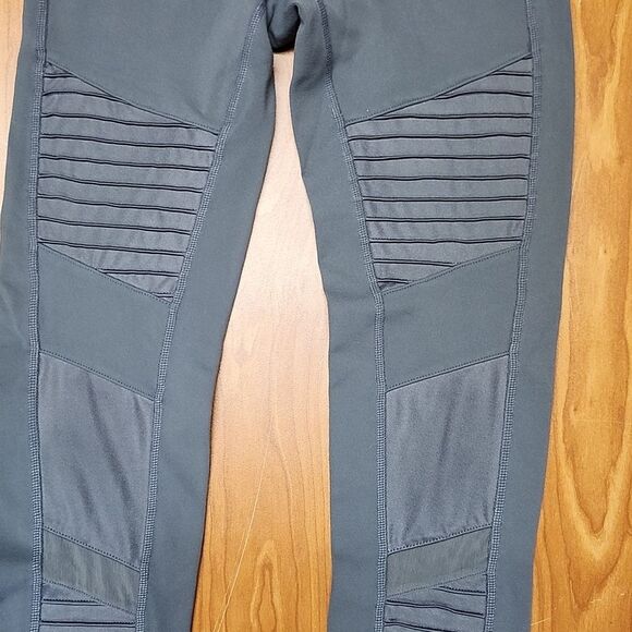 ALO Yoga Leggings High Waist Ribbed Mesh Ankle Length Sz XSmall Gray #3158 - Picture 5 of 9